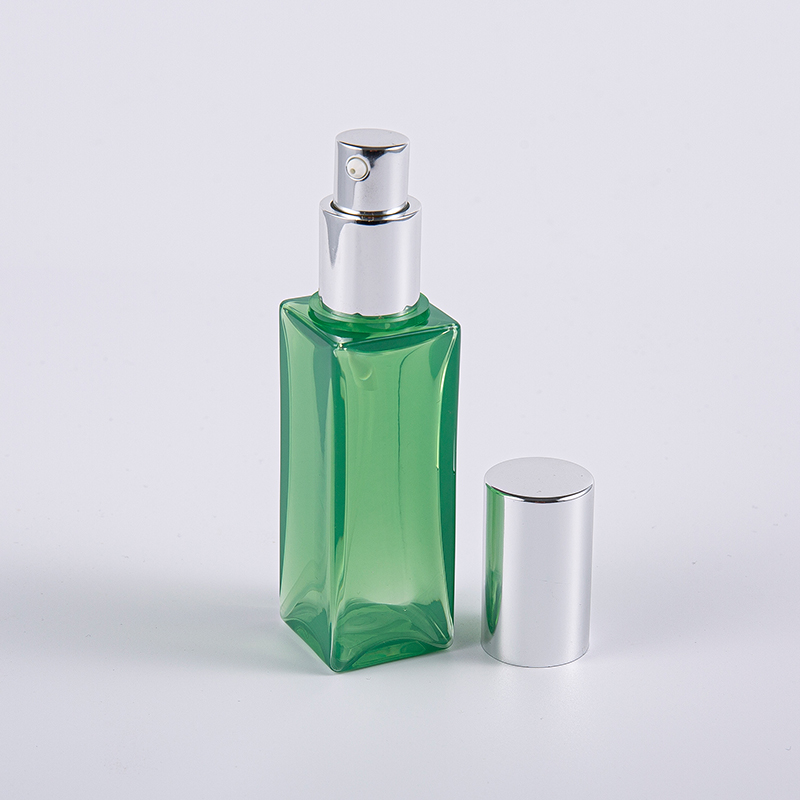 در سفر از مرطوب کننده های صورت بطری لوسیون مربع PETG 30 میلی لیتری استفاده کنید در سفر از مرطوب کننده های صورت بطری لوسیون مربع PETG 30 میلی لیتری استفاده کنید