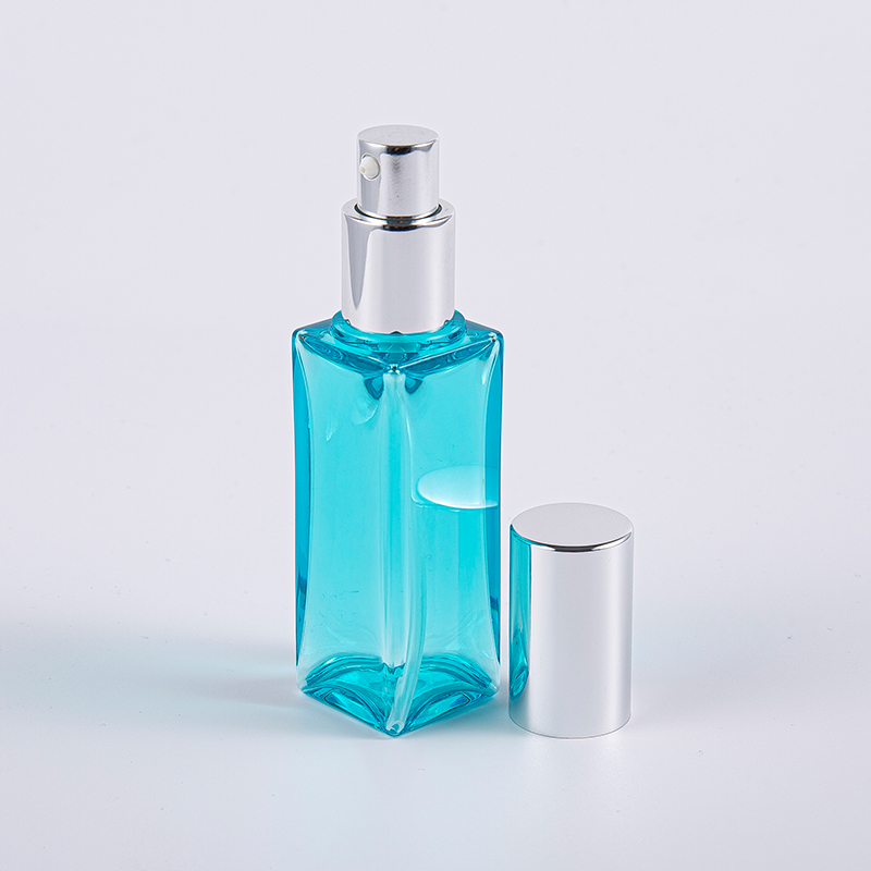 در سفر از مرطوب کننده های صورت بطری لوسیون مربع PETG 30 میلی لیتری استفاده کنید در سفر از مرطوب کننده های صورت بطری لوسیون مربع PETG 30 میلی لیتری استفاده کنید